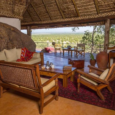 Elewana Elsa'S Kopje Hotel Meru Exterior photo