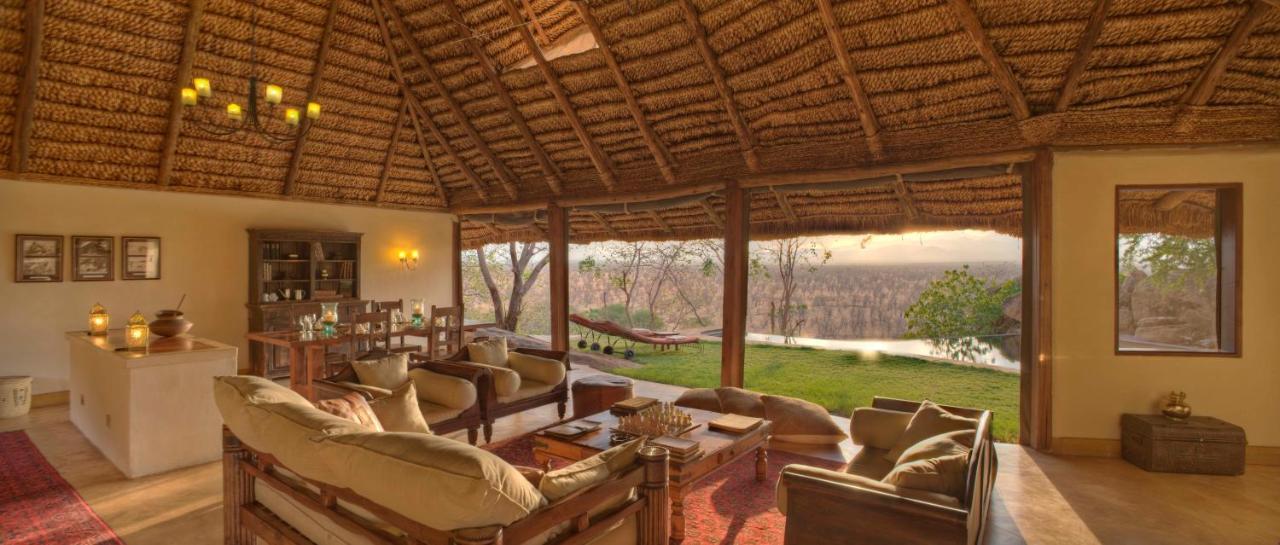 Elewana Elsa'S Kopje Hotel Meru Exterior photo